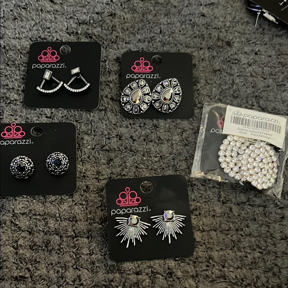 Paparazzi Black and Silver Earring Set